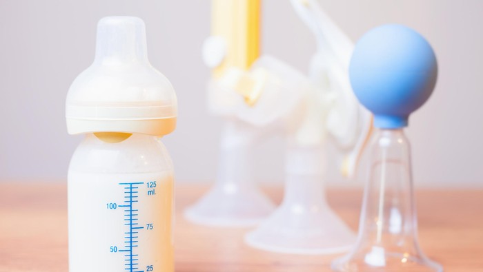 Kelebihan dan Kekurangan Botol Plastik untuk ASI